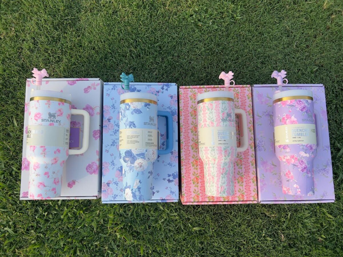 ماگ استنلی دسته دار طرح کادویی همراه با جعبه زیبا (۱.۱۸ لیتر ) Quencher H2.O Tumbler - Image 2