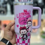 ماگ استنلی دسته دار(۱.۱۸ لیتر ) پک کادویی Quencher H2.O Tumbler طرح لبوبو