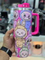 ماگ استنلی دسته دار(۱.۱۸ لیتر ) پک کادویی Quencher H2.O Tumbler طرح لبوبو - Image 7